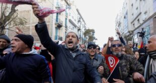 Pembangkang Tunisia menentang larangan protes dengan perhimpunan