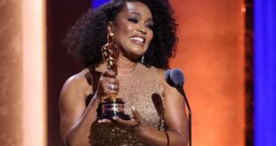 Angela Bassett Mel Brooks accept honorary Oscars at Hollywood gala