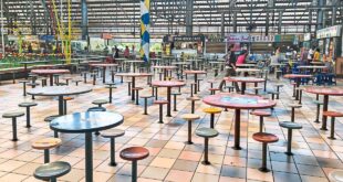 Bayan Baru food court empty of traders patrons