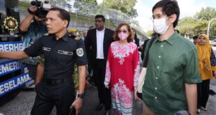 Daims wife sons arrive at MACC HQ to answer questions