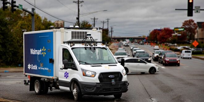 Driverless truck companies plan to ditch human copilots in 2024