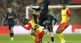 Football Soccer PSG ease to 2 0 win over 10 man Lens