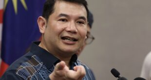 Govt will not arbitrarily impose progressive wage policy says Rafizi