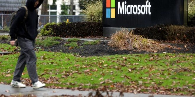 Microsoft touts AI strength but shares dip as market digests