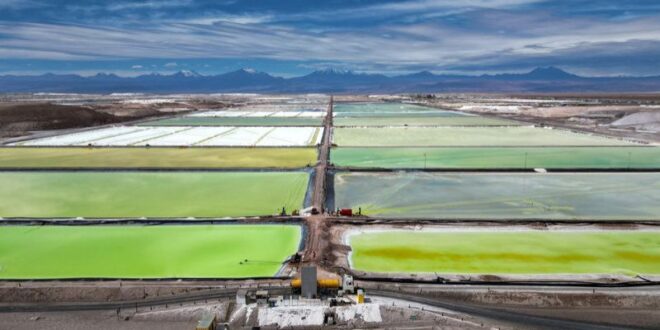 Protest at Chiles lithium salt flats snarls roads to SQM