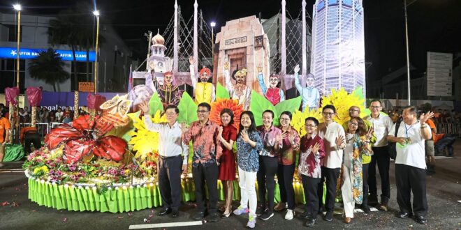 Splendour of Chingay lights up city streets