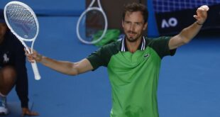 Tennis Tennis Medvedev sees off Borges to reach Australian Open quarter finals