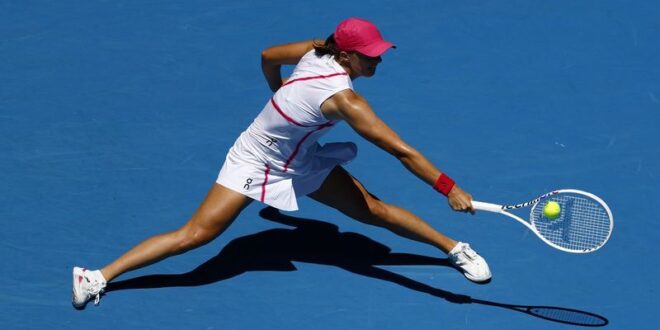 Tennis Tennis Swiatek passes Kenin test at Australian Open Ruud roars