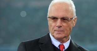 Danke Franz Germany lights a candle for football icon Beckenbauer