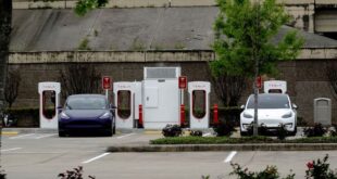 Analysis Shifting Tesla incorporation to Texas may not give Musk what