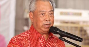 Dont blame us for declining ringgit Muhyiddin tells govt