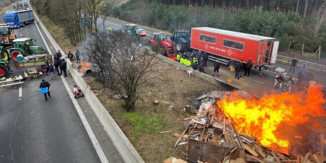 Farmers block Dutch Belgian border as anger spreads across Europe