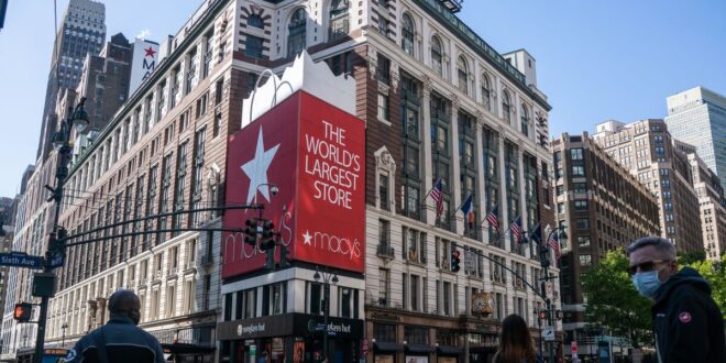 Macys mulls closing San Francisco flagship amid plans to shutter