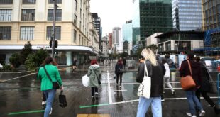 NZ jobless numbers rise less than forecast