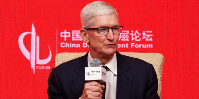 Apples Tim Cook tells China forum AI is key for