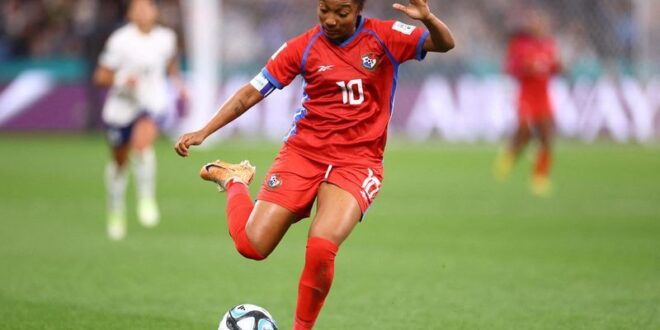 Football Soccer Cox says she wont play for Panama after federation