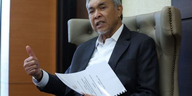 Govt to announce several new approaches to benefit Felda settlers