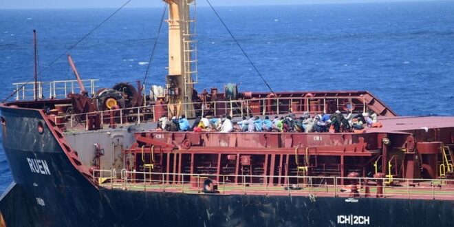 India to prosecute 35 pirates who hijacked ship off Somalia