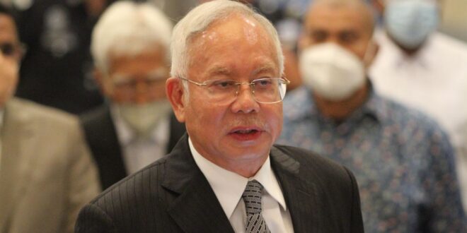 Najib had absolute power in SRC High Court hears