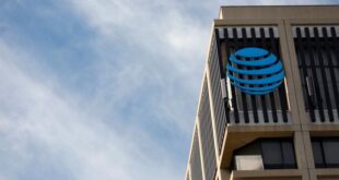 ATT beats estimates for subscriber additions free cash flow