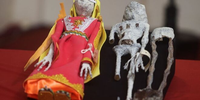 Alien fever dreams fuel Peruvian grave robbings