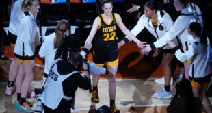 Basketball Basketball Unlike anyone weve seen WNBA seizes Clark spotlight