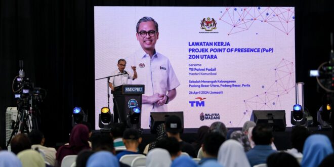 Malaysias 5G adoption rate almost 36 coverage 803 says Fahmi