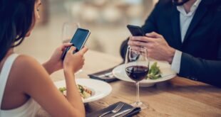 Restaurants are putting digital detox on the menu with smartphone free