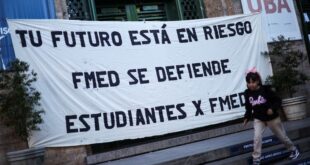 We will teach by candlelight Argentine students and teachers protest