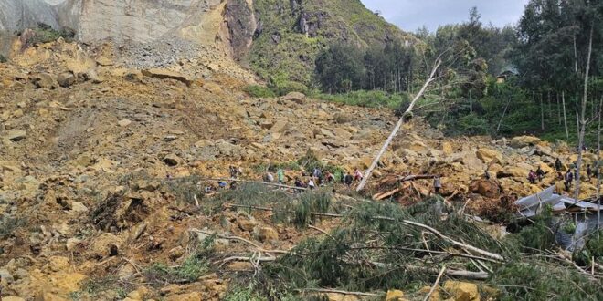 A mountain fell on them says rescue worker at PNG