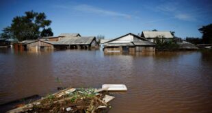 Brazil flooding will take weeks to subside experts warn