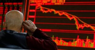 China stocks close lower after US tariffs