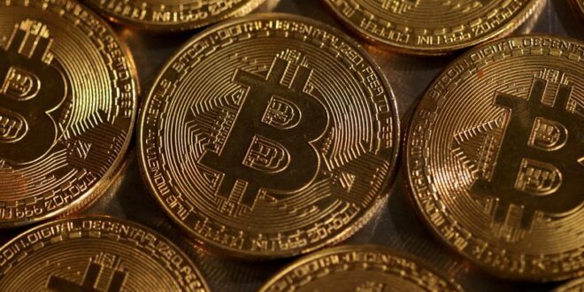 Crypto washout sends bitcoin below 58000 ahead of Fed decision