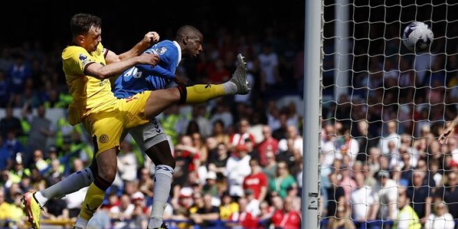 Football Soccer Doucoure secures Everton record with win over Sheffield United