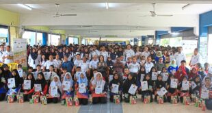 Mangrove education carnival draws 5000 students teachers