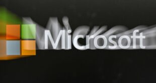 Microsoft ties pay for top bosses to meeting cybersecurity goals