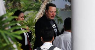 Musk arrives in Indonesias Bali for planned Starlink launch