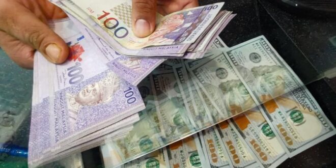 Ringgit slightly higher at the close