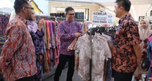 Thursday batik directive for civil servants helps boost local industry