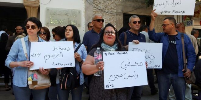 Tunisia extends the detention of two journalists lawyers begin a