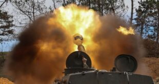 Ukraine struggles to hold eastern front as Russians advance on