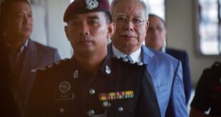 Lawyer withdraws from case hearing of Dzulkeflys suit against Najib