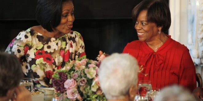 Marian Robinson mother of Michelle Obama dies at 86