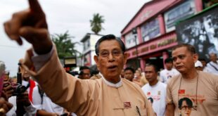 Myanmars Tin Oo pro democracy general who co founded Suu Kyis party