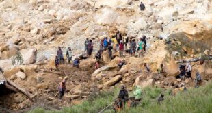 Papua New Guinea ends landslide rescue efforts amid fears of