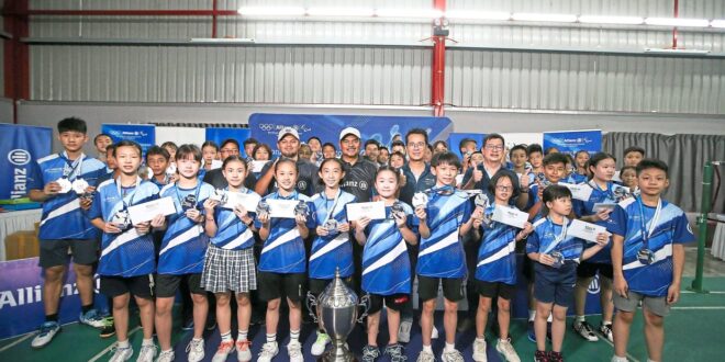 Promising badminton talent at junior championship