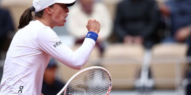 Tennis Tennis Swiatek demolishes Potapova in 40 minutes to reach French