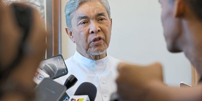 Zahid Unity govt may field ousted rep for Nenggiri by election