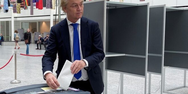 Dutch right wing government installed as Wilders shadow looms large