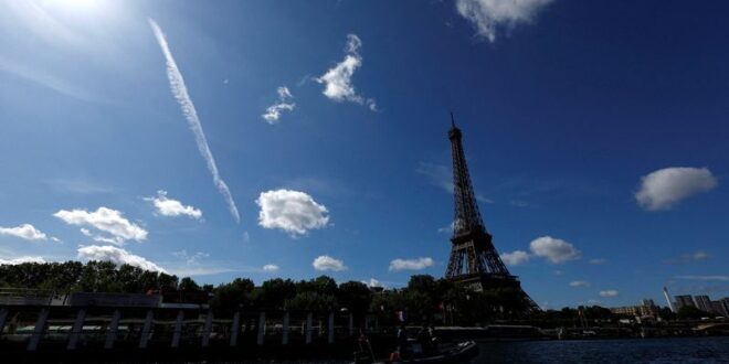 How Macrons crazy Olympics ceremony along the Seine came about